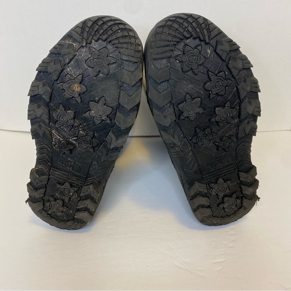 The North Face Boots Waterproof Lined Black & White Youth Size 5 - Picture 12 of 14